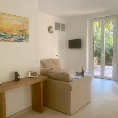 - L'oustaou Appartement